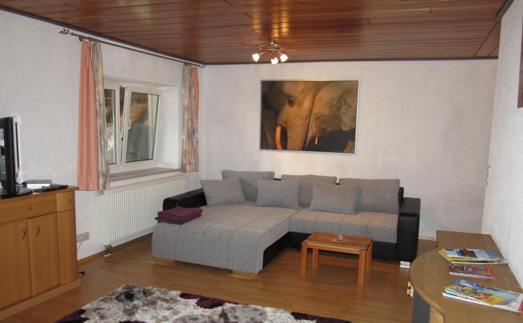 Ferienwohnung Sabine Obergessertshausen Habitación foto